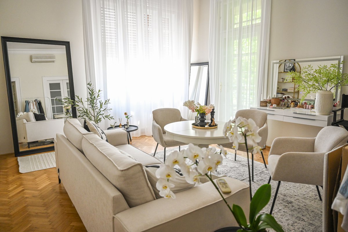 living-room-53-la